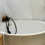 Cocon Nature Proche Bordeaux Bed & Breakfast
