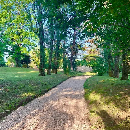 Cocon Nature Proche Bordeaux Bed & Breakfast